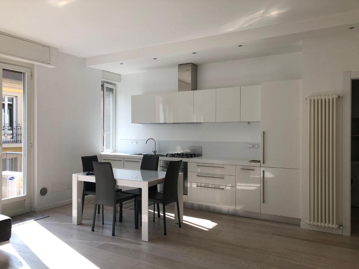Bright & Spacious Apartment Near Navigli - Ponti Милано Екстериор снимка
