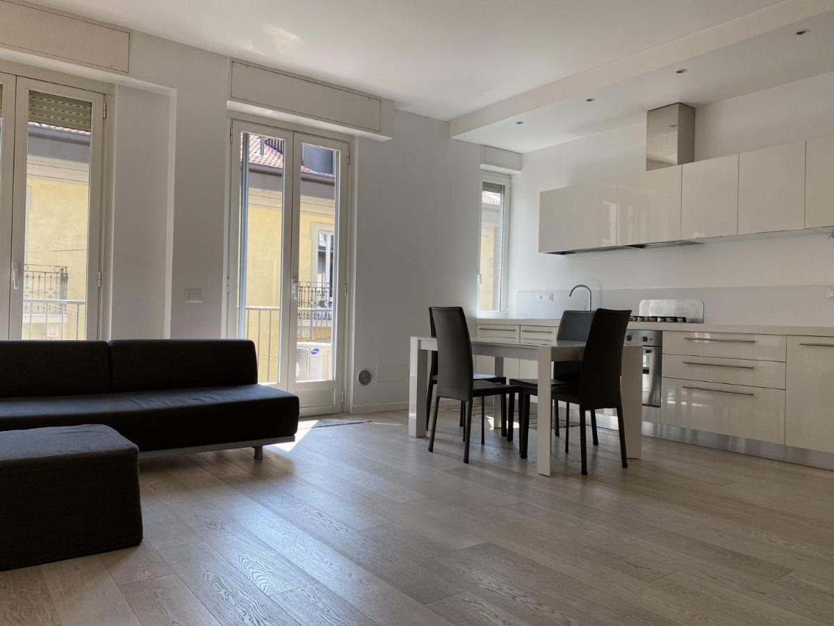 Bright & Spacious Apartment Near Navigli - Ponti Милано Екстериор снимка